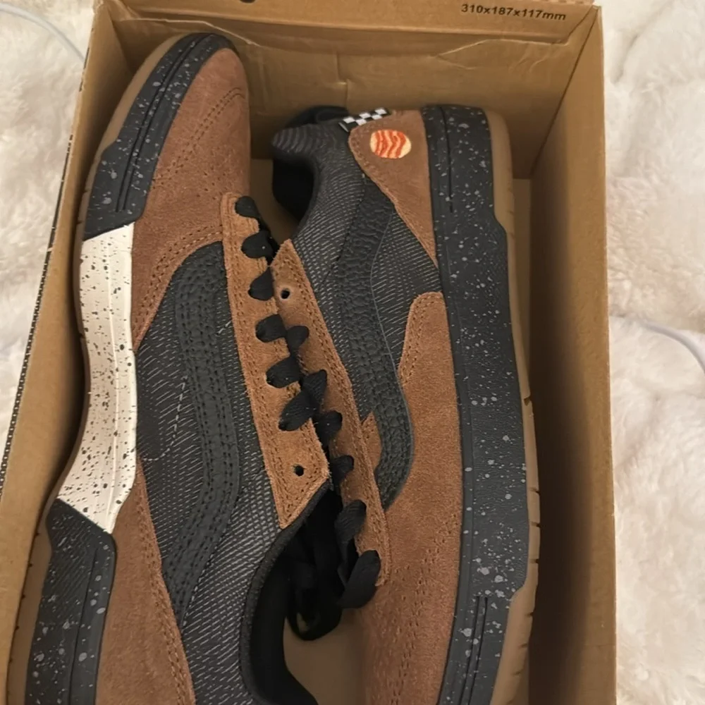 NEW Vans Zahba Zion Wright Men's Brown and Black Sneakers Size 7